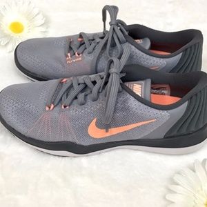 Nike Flex Supreme TR5 training shoes/ Women's